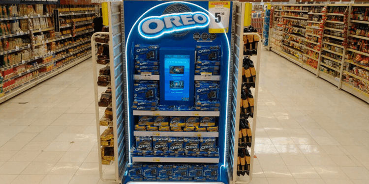Oreo revoluciona el retail al implementar pantallas interactivas en supermercados en Perú