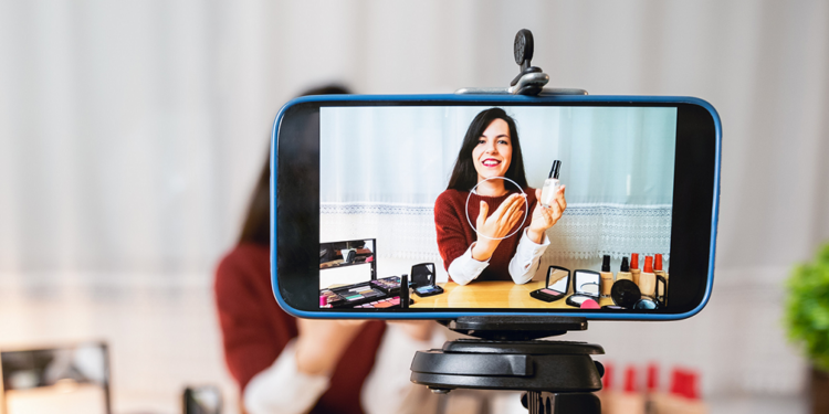 Indecopi actualiza la guía de publicidad para influencers: Estas son las claves