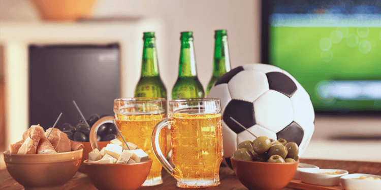 Consumo de comida y cerveza asciende 30% durante los partidos de la selección peruana