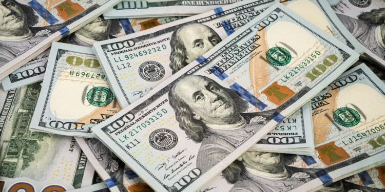 Dólar bajaría esta semana luego que Moody´s mejoró perspectiva del Perú: ¿en cuánto fluctuaría?