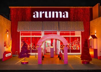 Aruma inaugura su villa navideña para las fanáticas de la belleza: dónde y qué encontrarás