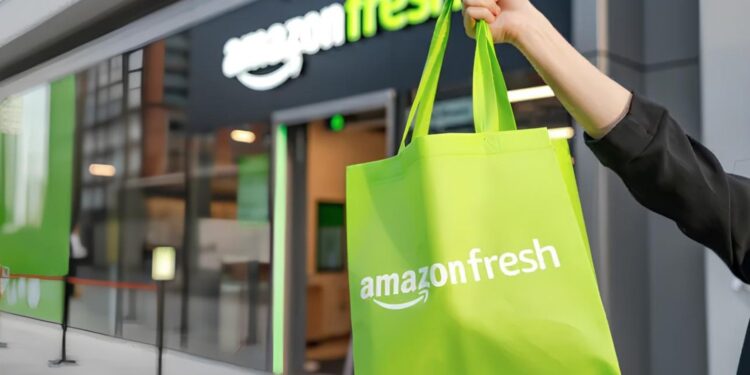 Amazon aumenta la presión a Walmart y Target con expansión de entregas de comestibles el mismo día