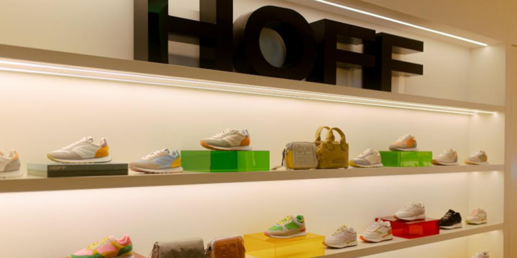 HOFF, la marca española de zapatillas, abre su primera tienda en conocido centro comercial de Lima