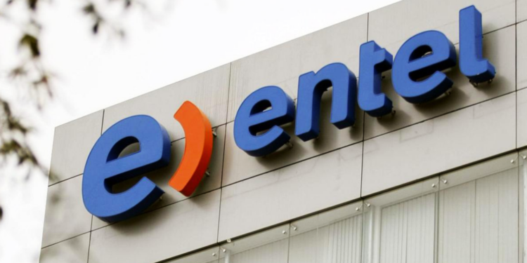 Entel cuadruplica sus ganancias al cierre de septiembre, superando los US$ 72 millones