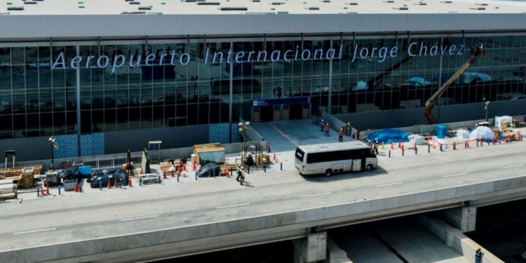 Nuevo aeropuerto Jorge Chávez solo abrirá si la seguridad está garantizada, afirma Adrianzén