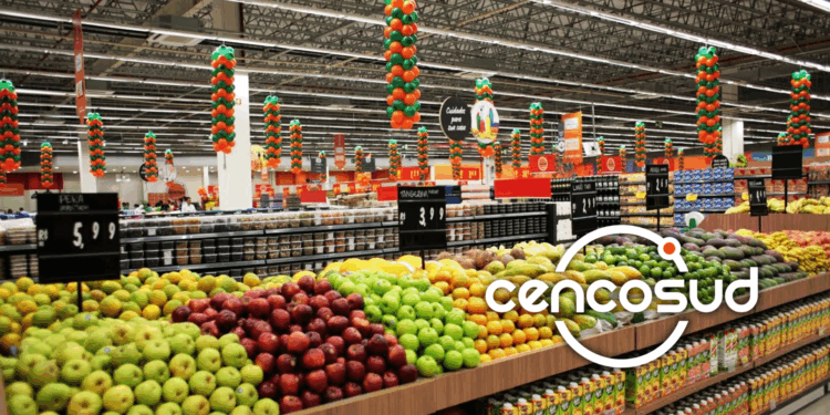 Cencosud vende 32 tiendas de una de sus principales cadenas de supermercados
