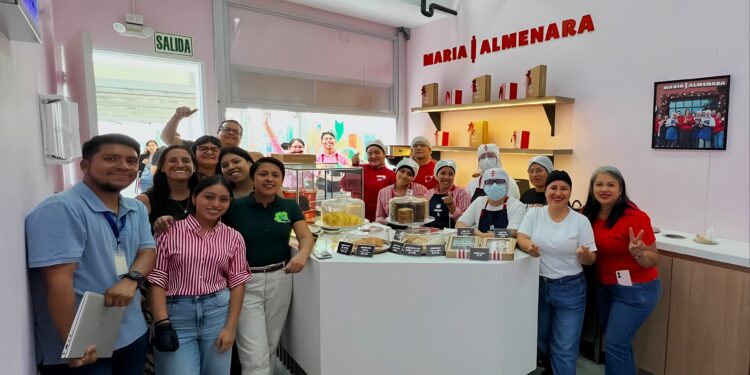 Maria Almenara inaugura nueva tienda en una sede del BCP y suma su local número 23