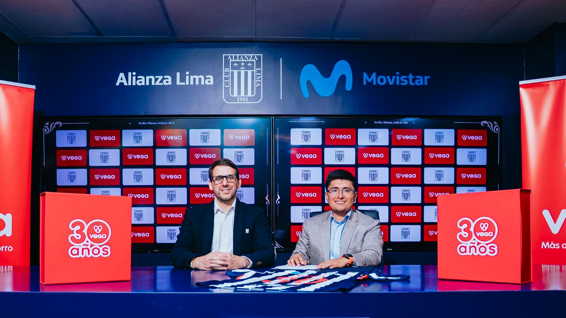 Grupo Vega se convierte en el primer retail peruano en auspiciar al equipo de fútbol Alianza Lima