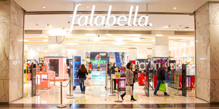 S&P Global eleva la calificación de Falabella a grado de inversión tras mejorar su perfil financiero