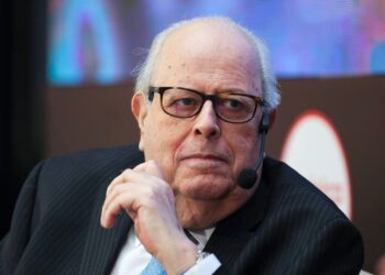 “Se vienen momentos difíciles”, advierte Julio Velarde tras la primera vuelta electoral