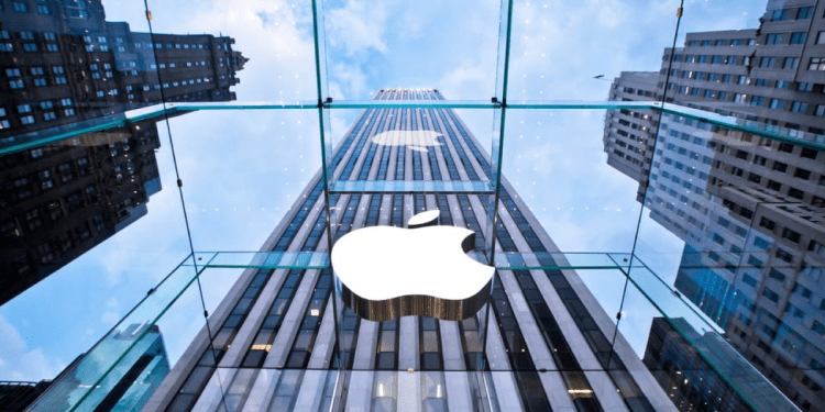 Apple gana un 3,4% menos en el primer trimestre, pese a recuperación de las ventas del iPhone