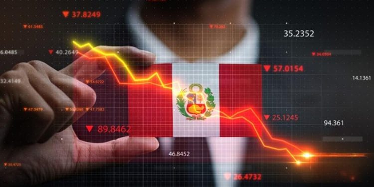 Perú enfrenta una inminente recesión técnica tras tres meses de contracción económica
