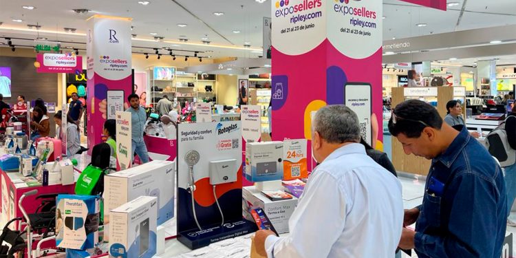 Ripley reúne a marcas y emprendedores digitales en feria presencial