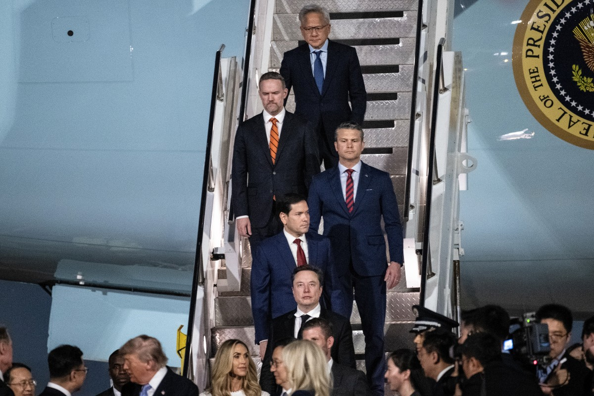 Trump llega a China con Musk, Cook y otros empresarios poderosos: ¿qué ...