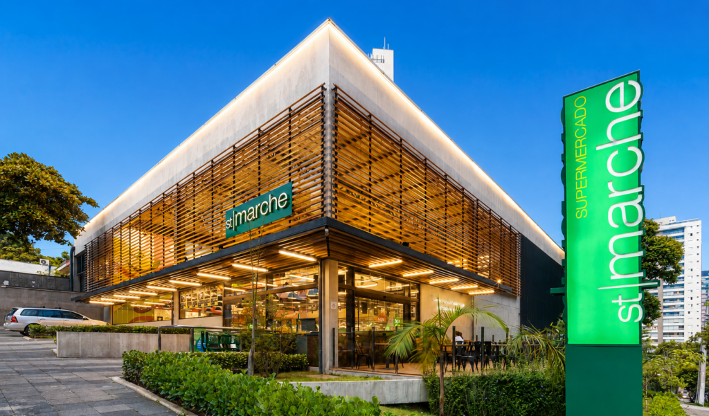 Cencosud anuncia compra de conocida cadena de supermercados premium en Brasil