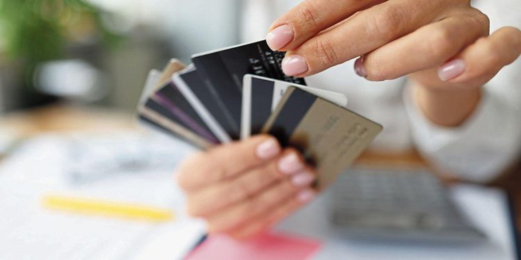 Cajas municipales lanzan tarjeta de crédito para microempresarios con tasas de 29%