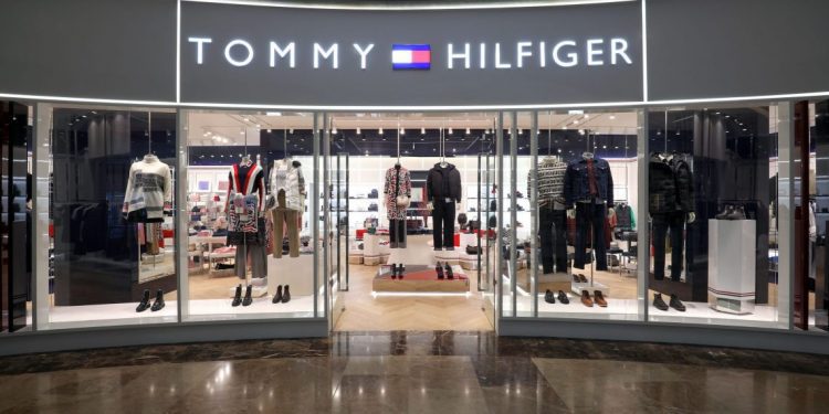 Tommy Hilfiger abre su primera tienda insignia en Latinoamérica