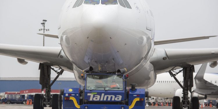 Empresa peruana Talma concreta compra de compañía de servicios aéreos SAI a Avianca