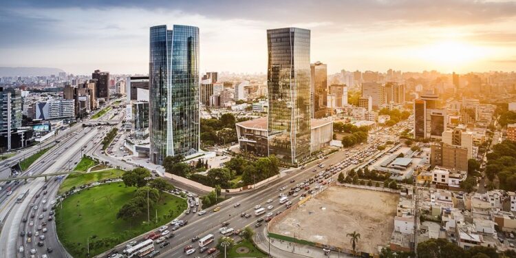 INEI: Economía peruana creció 3,38% en octubre y acumula siete meses de crecimiento
