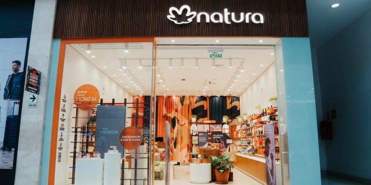 Natura inaugura sexta tienda y primera en el Callao