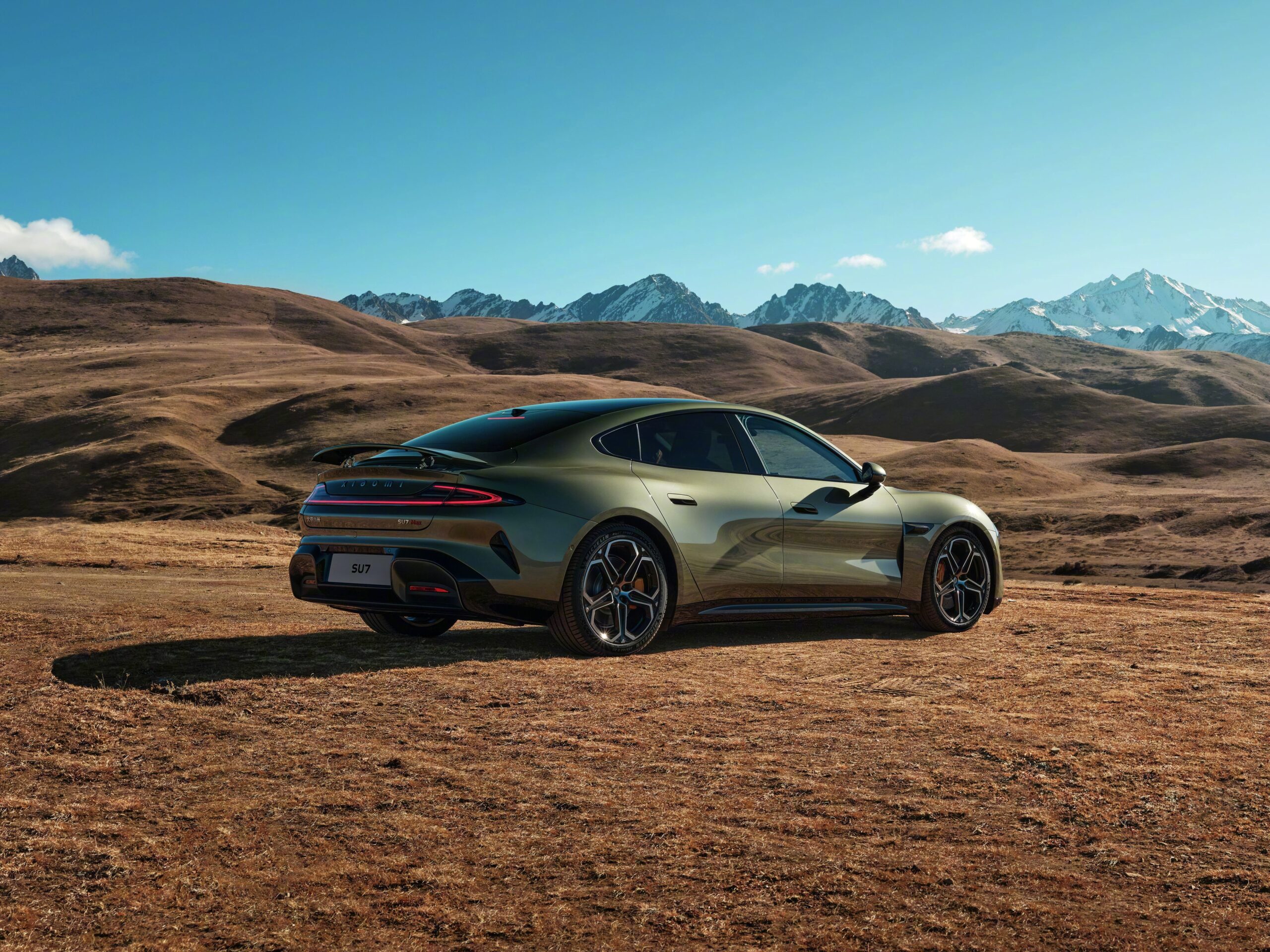 Xiaomi presenta su primer automóvil eléctrico y planea competir contra Tesla y Porsche