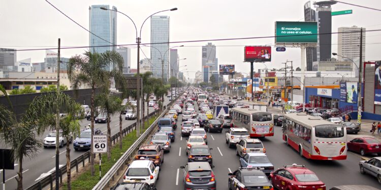 Municipalidad de Lima posterga obras y desvíos en la avenida Javier Prado tras congestión