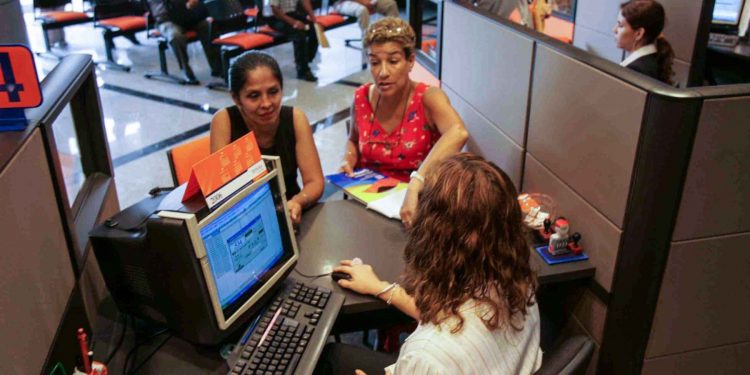 Reforma de pensiones: Proponen que bancos y AFPs compitan por fondos de afiliados