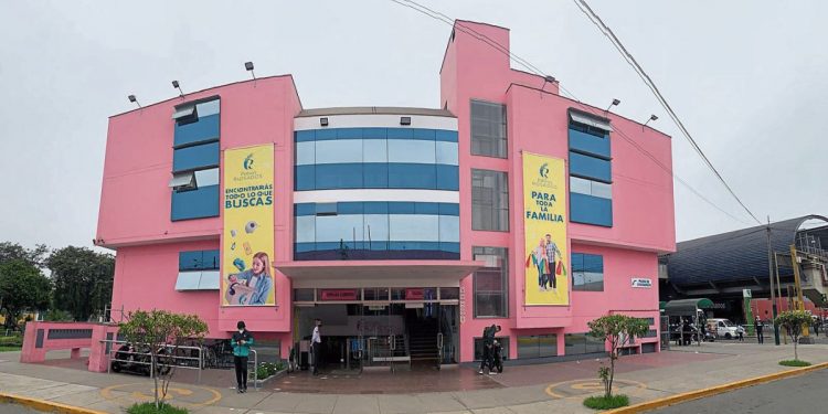 Precios de alquileres de tiendas en Polvos Rosados caen hasta en 25%