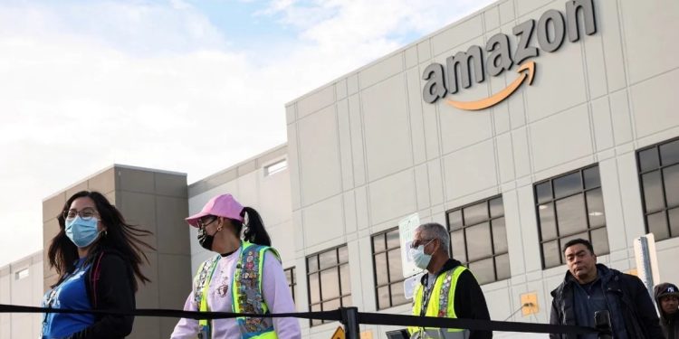Amazon recorta 9.000 puestos de trabajo más tras despedir a 18.000 empleados en enero