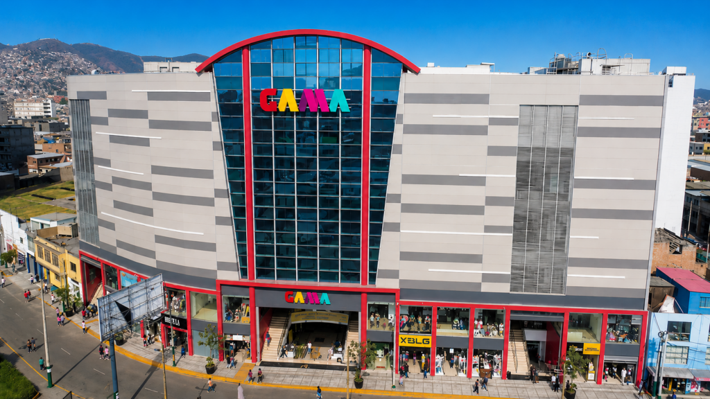 Tras sumar a Starbucks, Gama Moda Plaza en Gamarra negocia con seis nuevas marcas