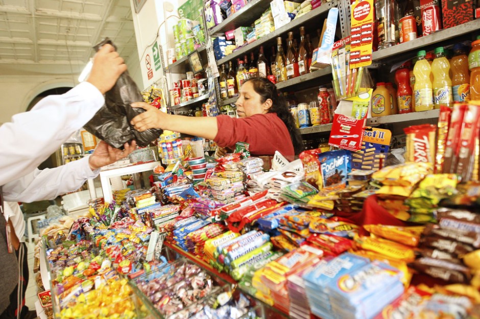 Gremios instan al MEF que publique cronograma del ajuste del Impuesto Selectivo al Consumo (ISC)