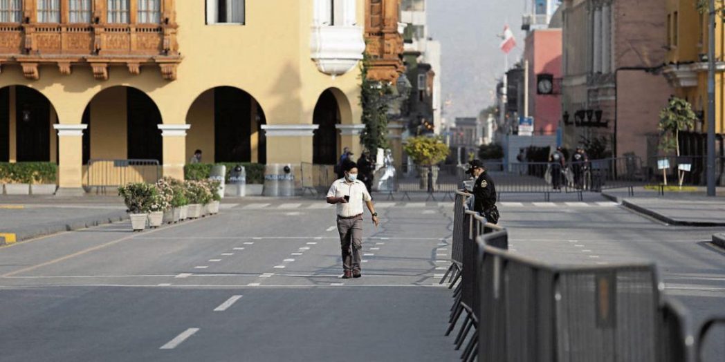 Comercios perdieron S/ 144 millones por rejas en la Plaza Mayor de Lima