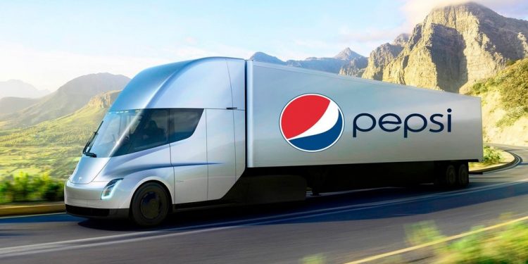 Pepsi recibirá sus 100 primeros camiones eléctricos Tesla en diciembre