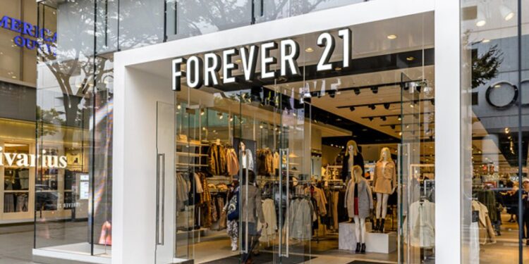Forever 21 se fusiona con JCPenney para crear el gigante minorista Catalyst Brands