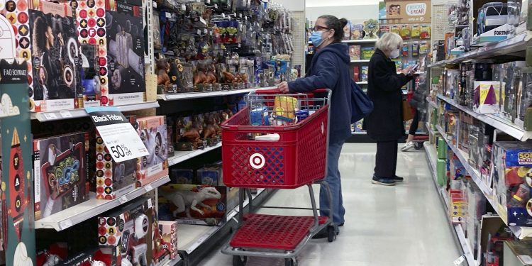 Navidad en octubre: minoristas adelantan compras de temporada con ofertas y promociones