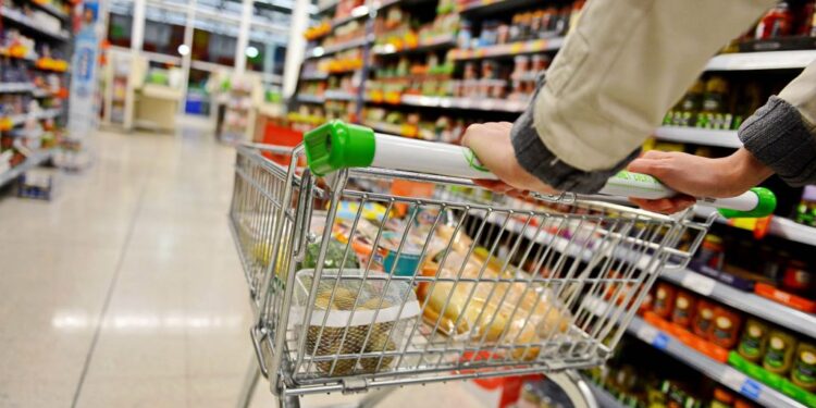 Sector comercio continúa en ascenso y crece 3,45% en septiembre, según INEI
