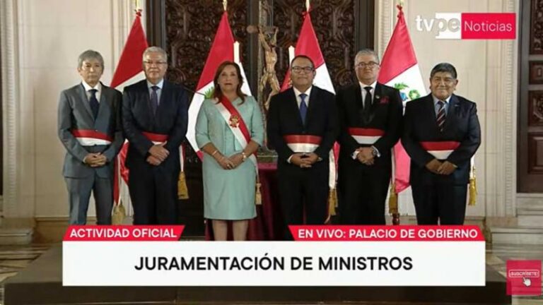 Dina Boluarte Toma Juramento A Nuevo Ministro De Economía Y Realiza ...