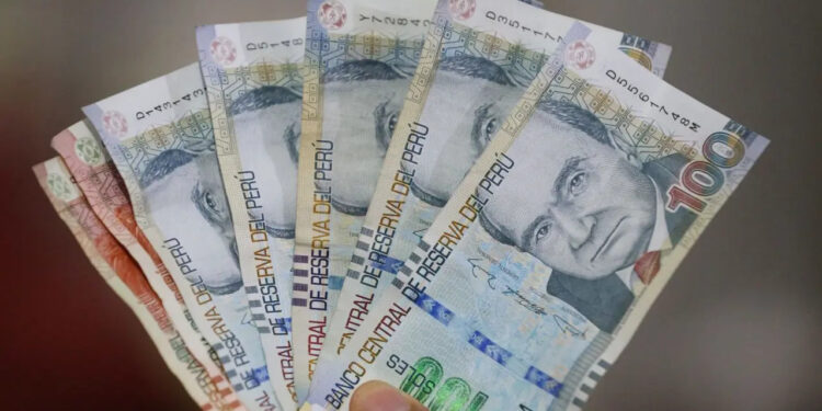 Salario pretendido por los peruanos baja 1.31% en el primer cuatrimestre: ¿Cuánto esperan ganar?