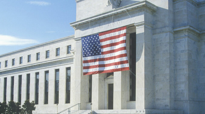 Banco Central de Estados Unidos (FED) podría iniciar recorte de su tasa de interés en setiembre