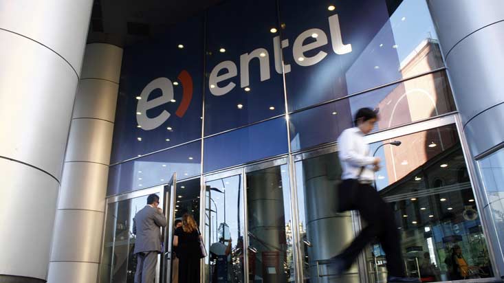 Fitch degrada calificaciones de Entel ante mayor competencia en el sector telecomunicaciones