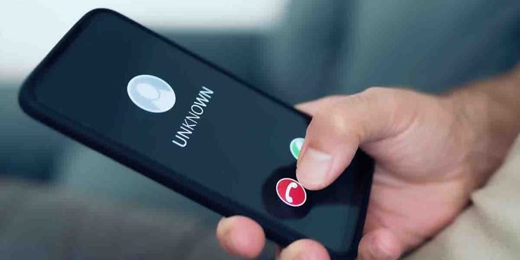 Ejecutivo observa ley que prohíbe llamadas spam: afirma que afecta la libertad de empresa