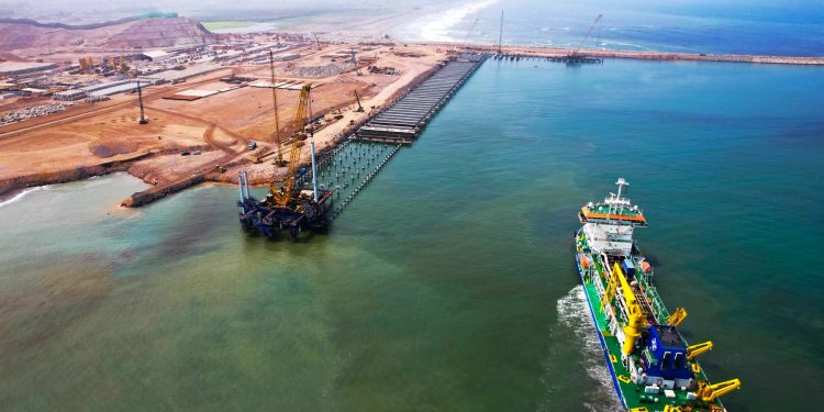 Glencore se opone a propuesta de Volcan de separar sus acciones en el megapuerto de Chancay
