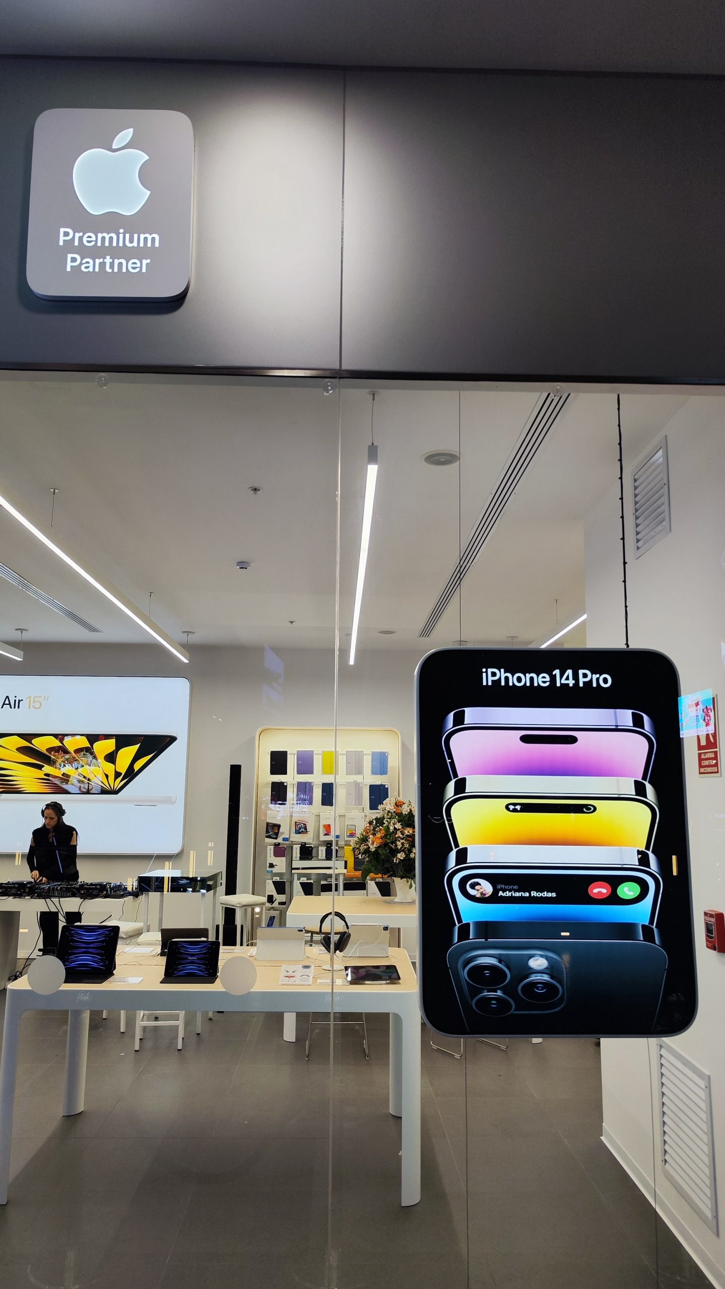 estrena nuevo formato de tienda "Se vienen más remodelaciones"