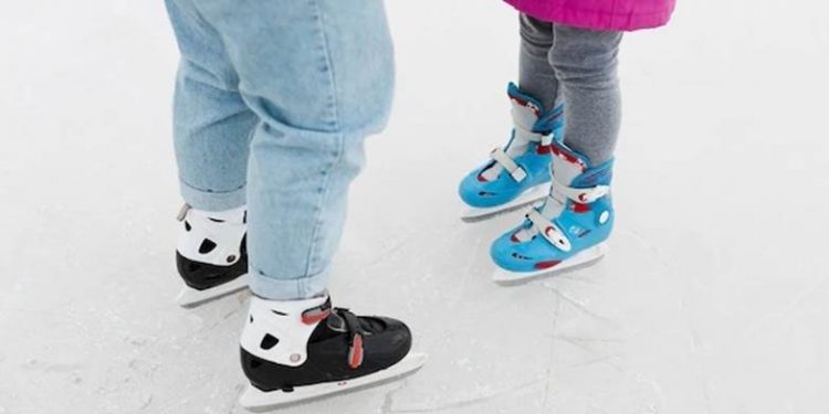 Mall Aventura inaugura moderna pista de patinaje sobre hielo en Lima