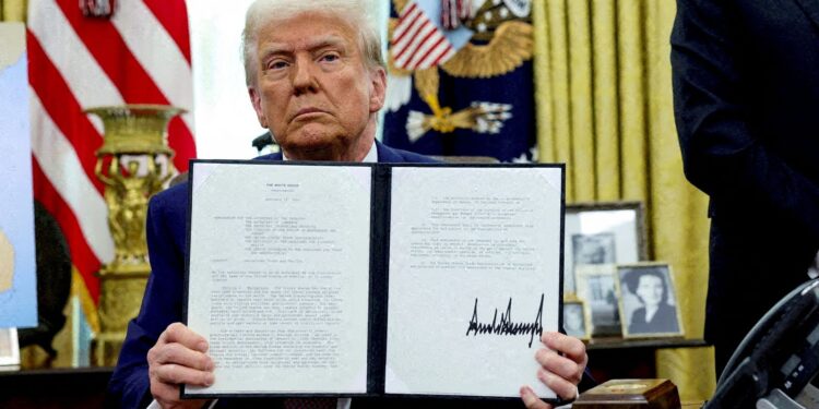 Trump aviva guerra comercial e impone aranceles a 14 países: 25% a Japón y Corea del Sur