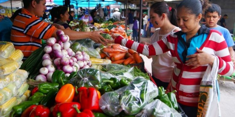 Expectativas de inflación para el 2023 se elevan a 6%, según el BCR