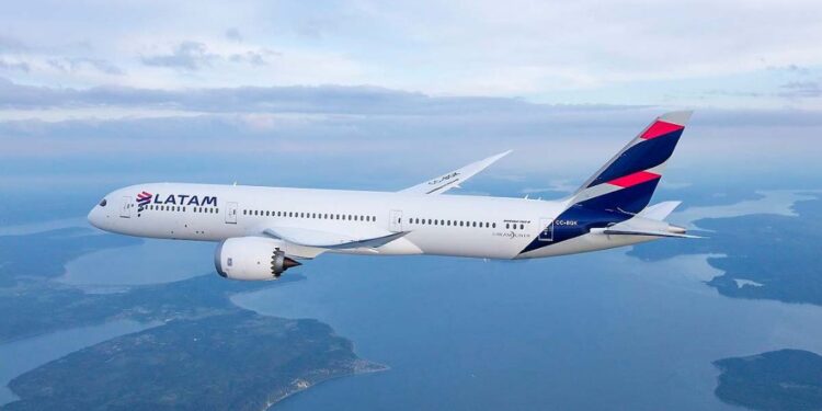 LATAM activa nueva ruta internacional Lima-Curitiba y sumará dos más hasta diciembre