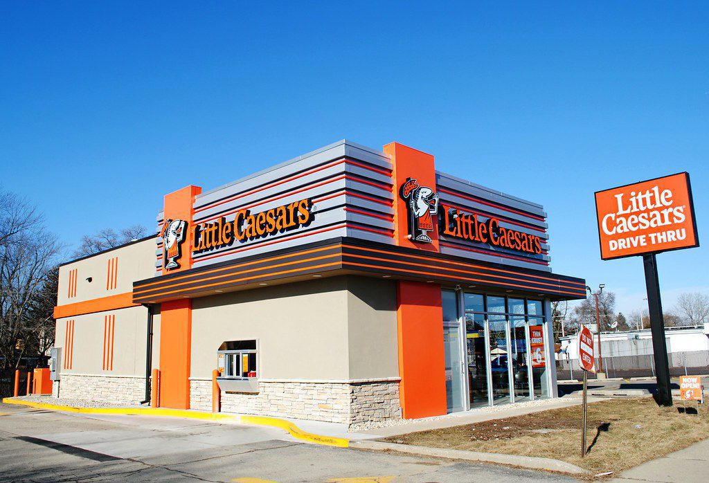 Little Caesars cierra el año con 10 locales y abriría formato drive thru