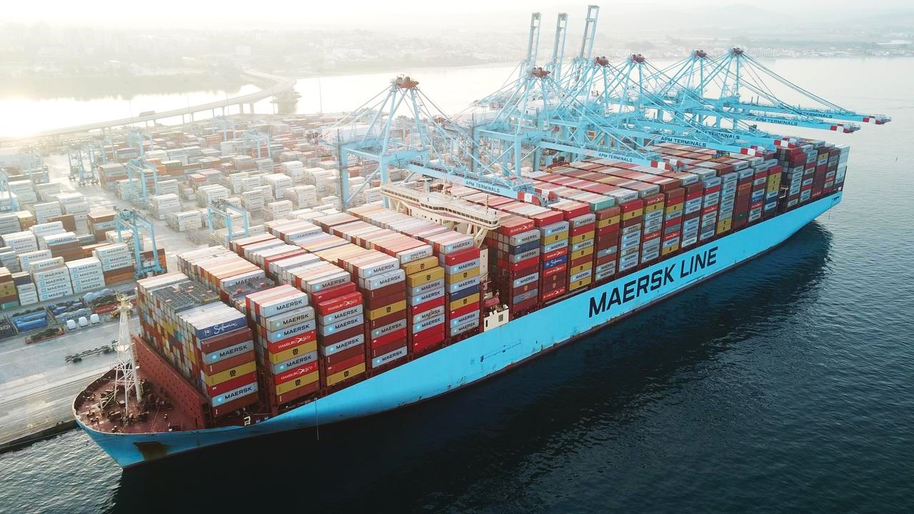 La naviera danesa Maersk despide a 10.000 empleados en plena crisis del comercio mundial