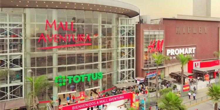 Mall Aventura acelera su crecimiento: aumenta sus ingresos un 48% en el primer semestre